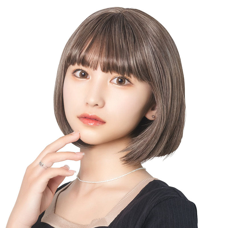 WIGGY RICH Blunt-Cut Bob